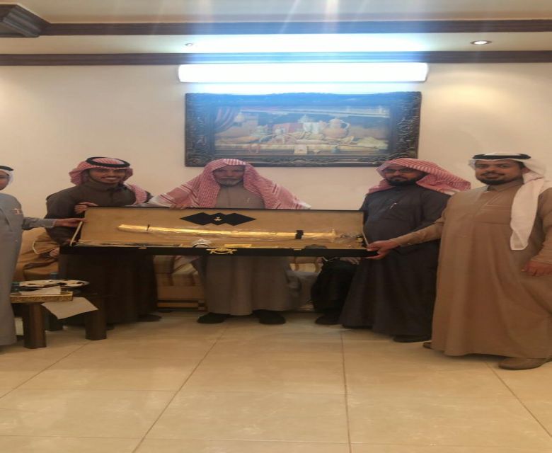 أستضاف أبناء الشيخ / سعود بن صنت ابن حمدي رجل الأعمال الشيخ غازي بن جمعان ابن حماد وعددا من المشايخ والاعلاميين ورجال الأعمال